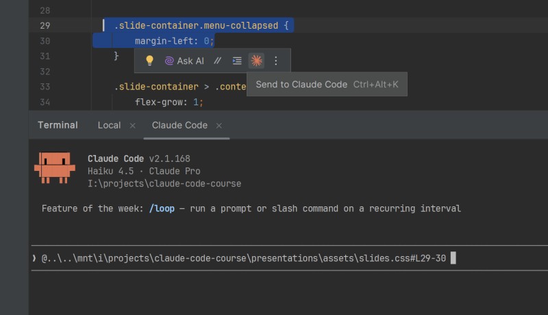 Seçilmiş kodun yanında Send to Claude Code bəndi və agentin prompt-una əlavə olunmuş sətirlərə istinad